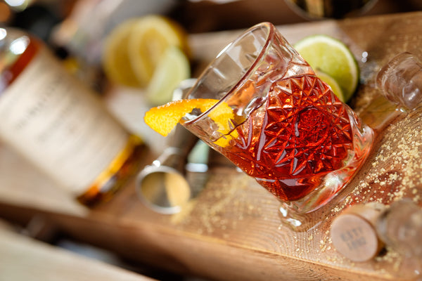 Boulevardier Opskrift - En Elegant Whisky Cocktail med Vermouth og Campari