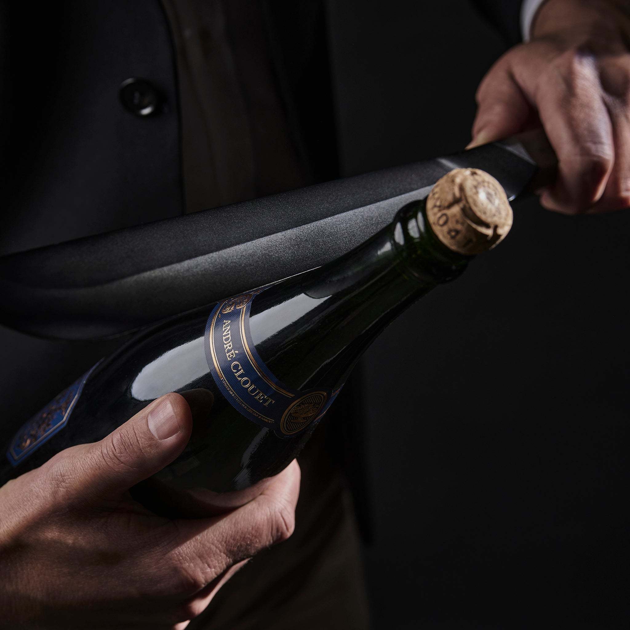 Dom Pérignon 2015 inkl. The ManCave Champagnesabel