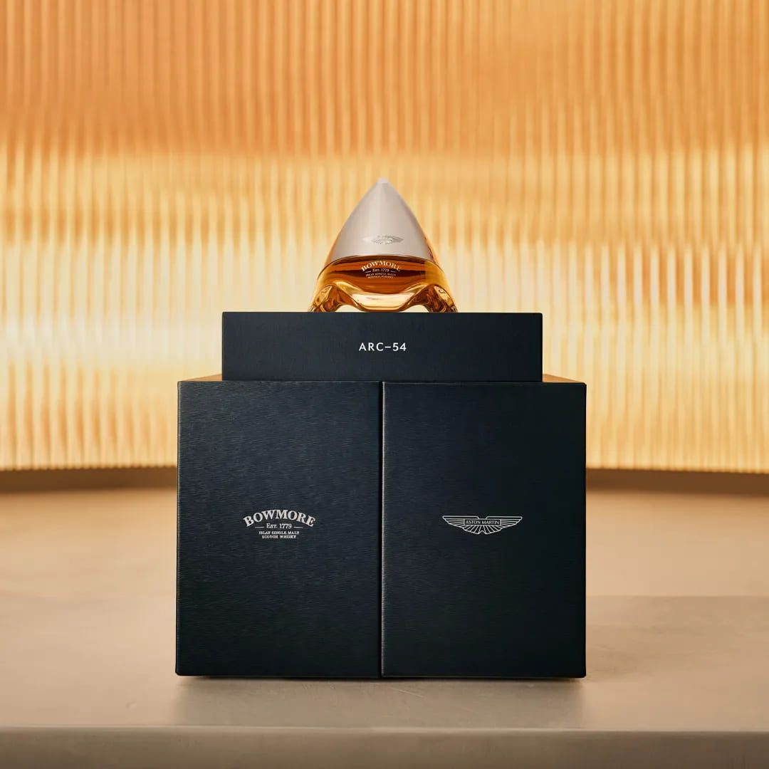 Bowmore ARC‑54 – 54 Års Ikonisk Islay-Whisky