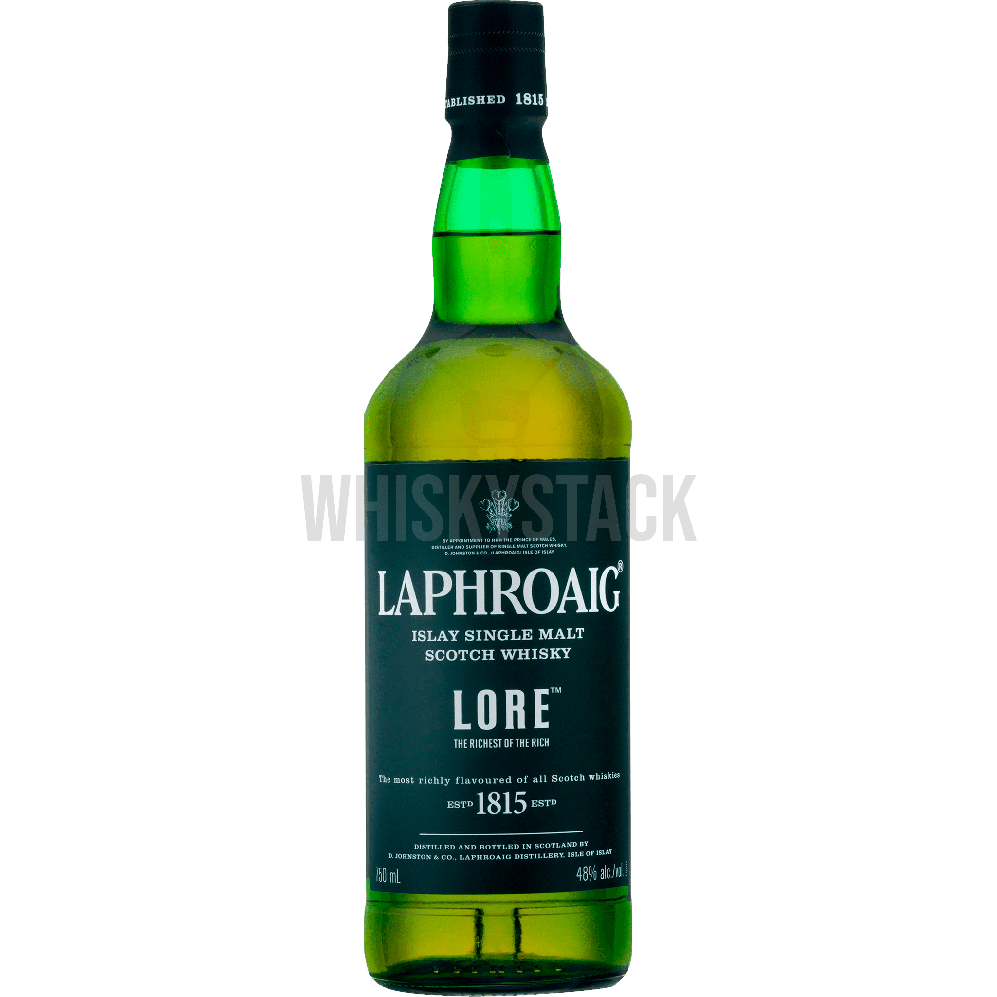 Flaske af Laphroaig Lore Single Malt Whisky med karakteristisk mørk etiket, fremvist foran en baggrund, der afspejler Islay's robuste kystlandskab, illustrerer whiskyens rige og røgede arv.