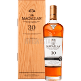  The Macallan Sherry Oak 30 Years Old præsenteret med sin karakteristiske dybe mahognifarve og elegant etiket, symboliserende dens rige og komplekse smagsprofil modnet i sherryfade.
